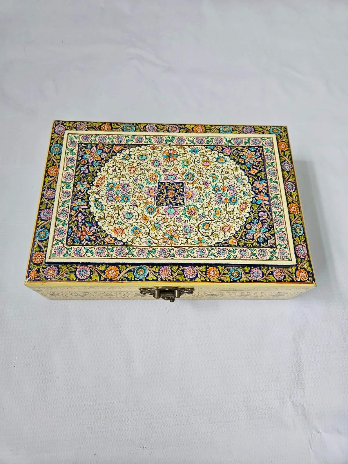 Flate Box ( Carpet Design ) - Assorted